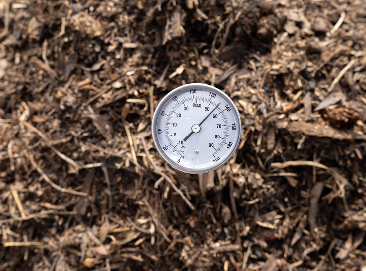 Using compost thermometers to improve compost efficiency, safety